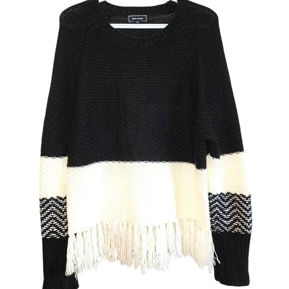 Chic Long Sleeve Sweater with Fringed Bottom - Kayla's Armoire - Size Medium - Picture 1 of 7